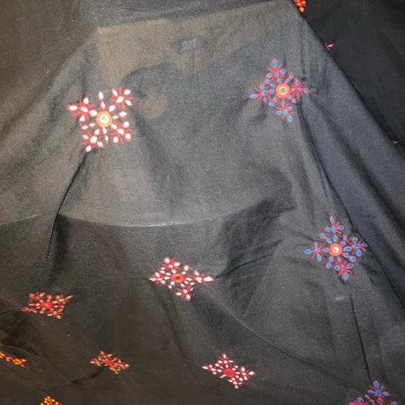 Beautiful throw - Picture 3 of 4